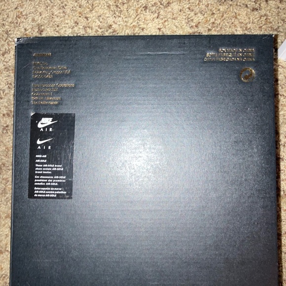 size 7y 
JORDAN MAX AURA 3 (GS) I will negotiate!! - Picture 4 of 10